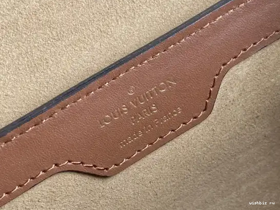 WIS LOUIS TRUNK VUITTON PAPILLON 0323